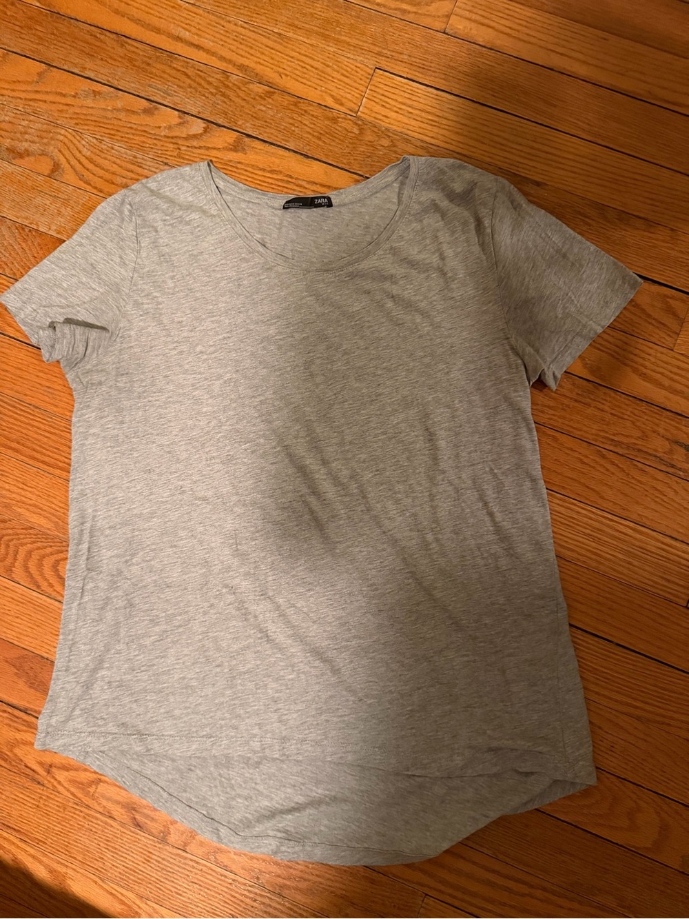 Zara basics Women's Classic Crew Neck Tee - Gray